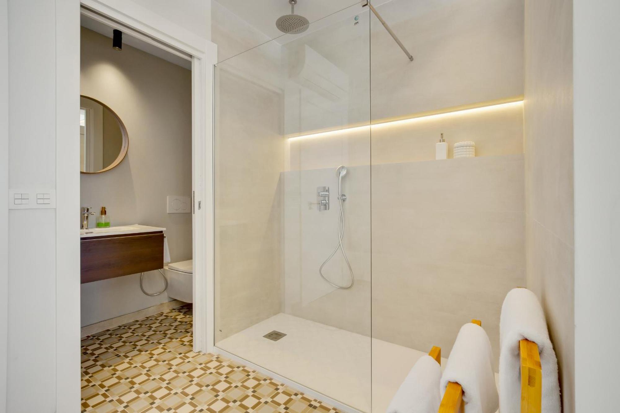 Santa Clara Modern & Exclusive Seafront Apartment Torremolinos Dış mekan fotoğraf