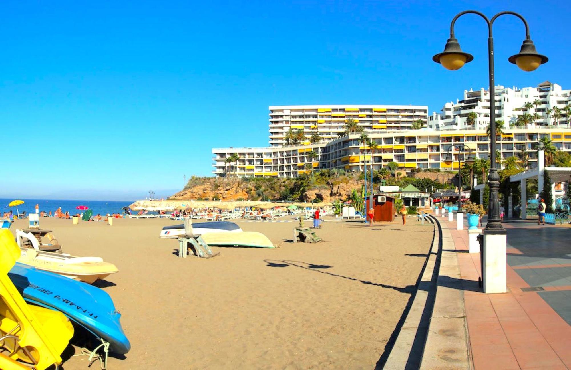 Santa Clara Modern & Exclusive Seafront Apartment Torremolinos Dış mekan fotoğraf